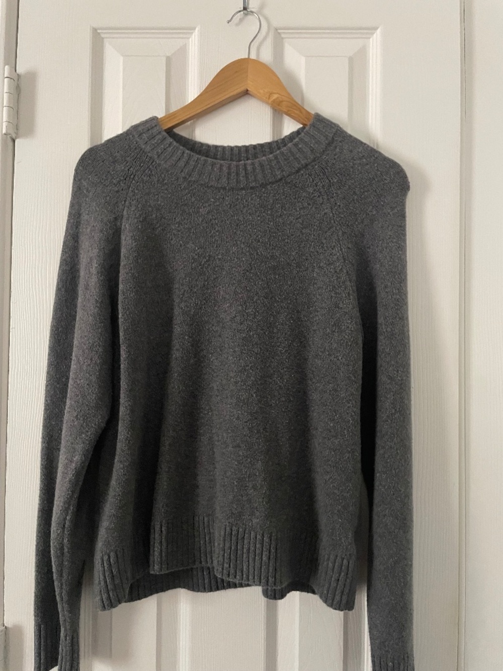 Gap CashSoft Crewneck Sweater in Charcoal Grey